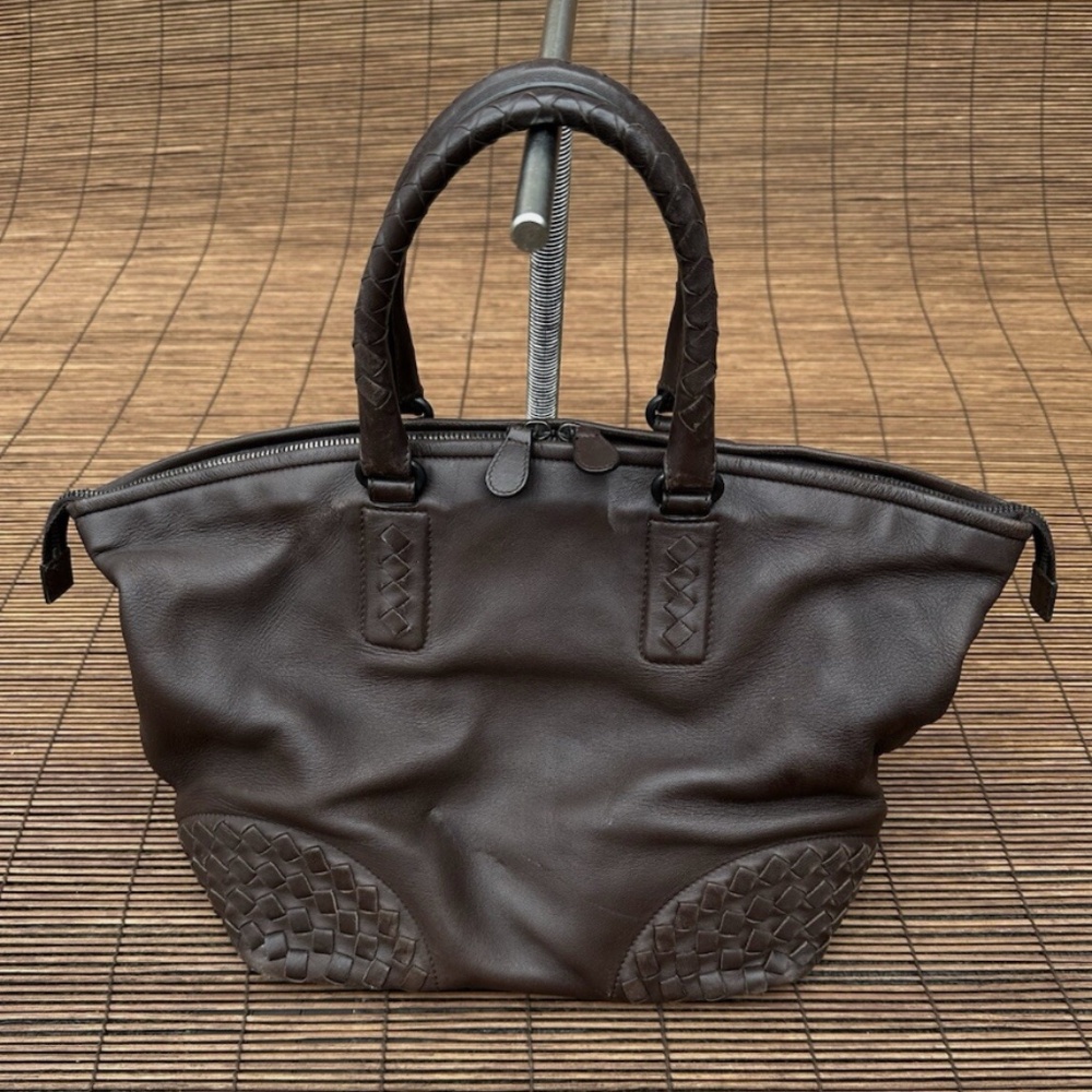 Bottega Veneta Brown Intrecciato Woven Leather Zip Shopper Tote (FIRM PRICE)